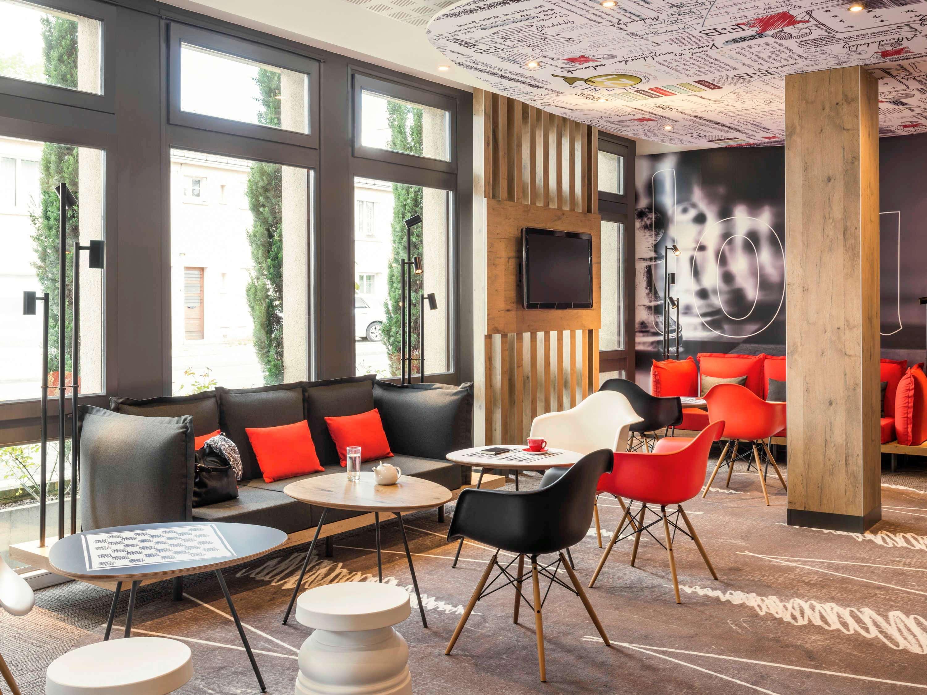 B&B Hotel Chartres Centre Cathedrale 3 Etoiles מראה חיצוני תמונה
