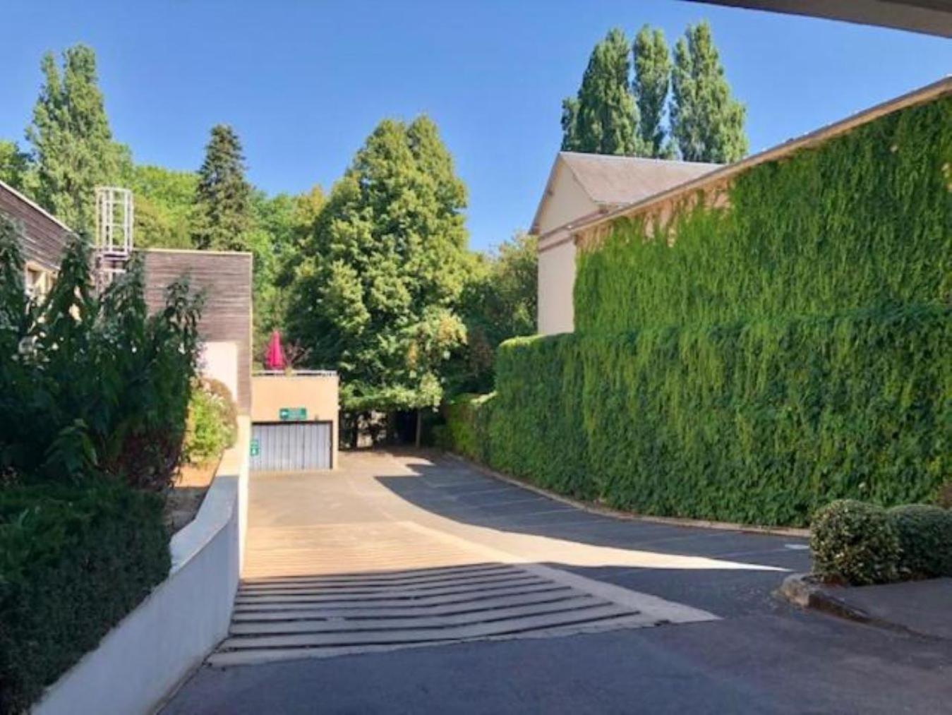 B&B Hotel Chartres Centre Cathedrale 3 Etoiles מראה חיצוני תמונה
