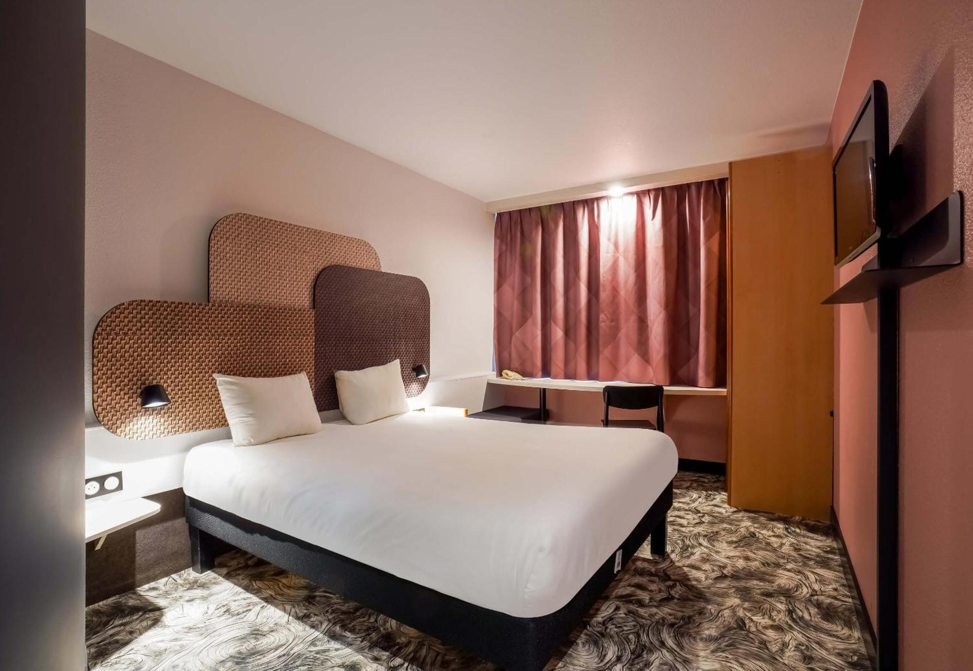 B&B Hotel Chartres Centre Cathedrale 3 Etoiles מראה חיצוני תמונה